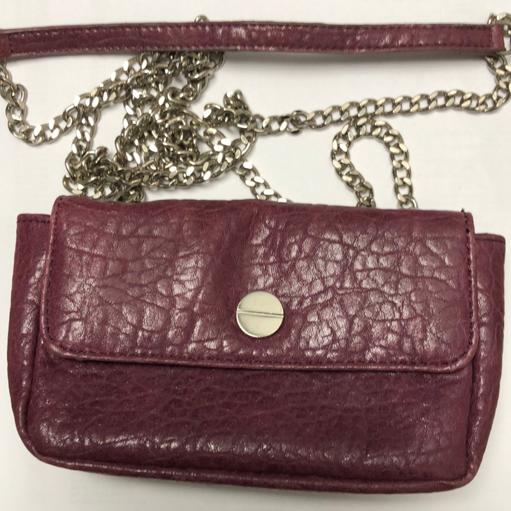 Jessica Simpson,cross body bag.